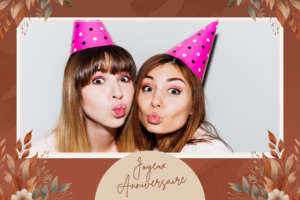 femmes devant photobooth anniversaire